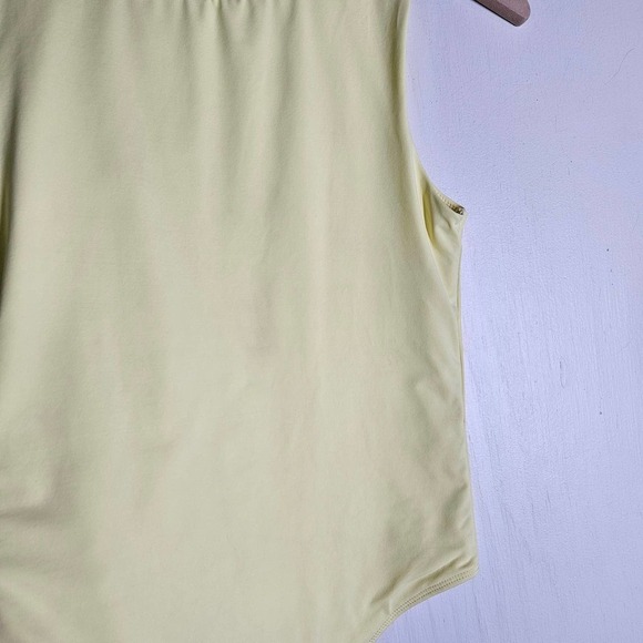 Vitality Allora High Neck Bodysuit M‎ Pale Yellow Balance Athletica - Picture 8 of 10